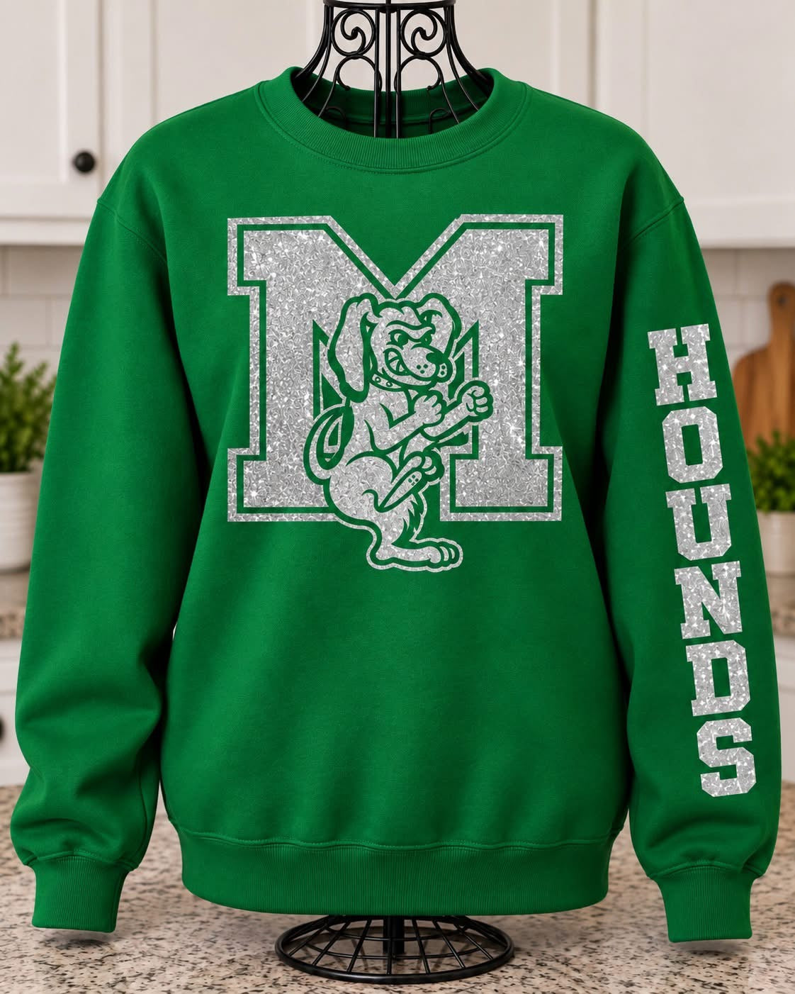 Hoodies & Sweatshirts