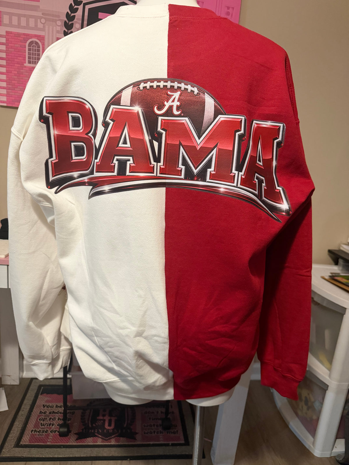 Hoodies & Sweatshirts